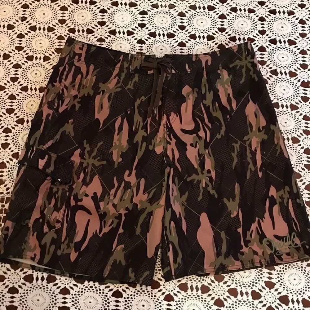 Great O’Neil Camouflage Board Shorts Size L